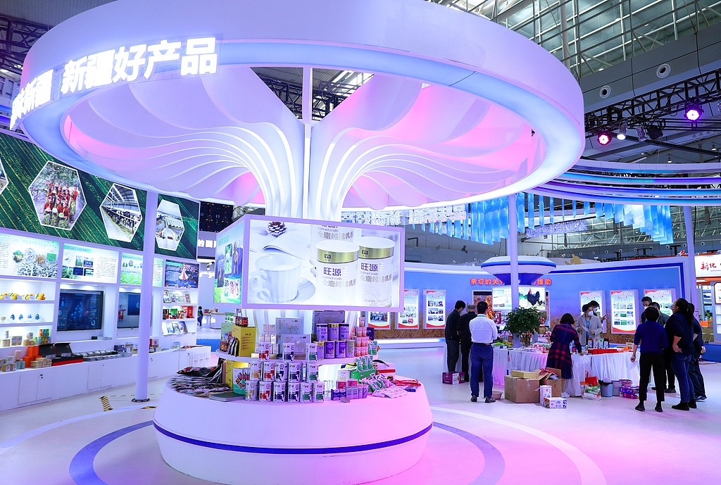 ExploreXJ's tweet photo. From June 25–29, the 9th China-Eurasia Expo will take place at the #Xinjiang International Exhibition Center.   

The Grain Industry Exhibition Area in Hall 14 is expected to make a strong debut — spanning 7,560 sq m and spotlighting four key themes: green quality, technology empowerment, full-chain integration, and cross-border cooperation. Stay tuned! #DynamicXinjiang