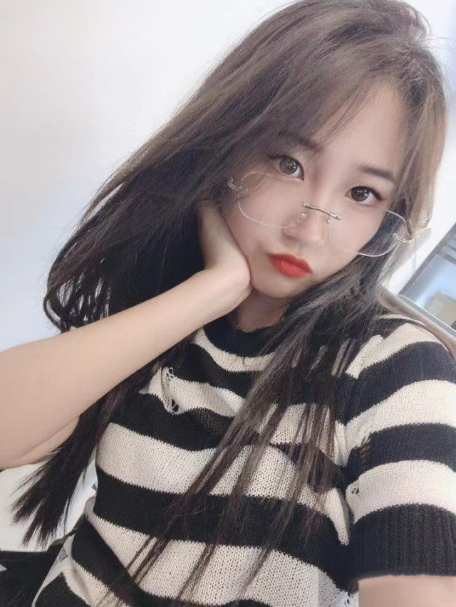 JiLin85052's tweet photo. 长春市二道区附近 
极品可上门00后水多易潮喷美女:晓溪 
费用:800一次,2000夜 
需要请推特私聊。 https://t.co/KWfKOliS19