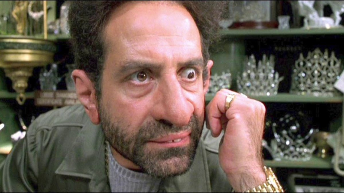 them1st0cles's tweet photo. @TraxNYC @_TonyShalhoub 

Y'all from the same village or have the same great grandma? https://t.co/48muuCZSR2