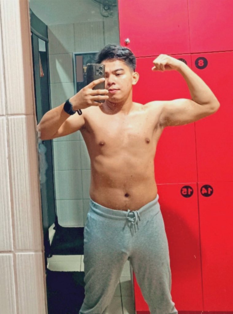 MattMateo__'s tweet photo. Nakakamiss yung ganto pa lang kanipis🫠 https://t.co/uut1JLCCcy
