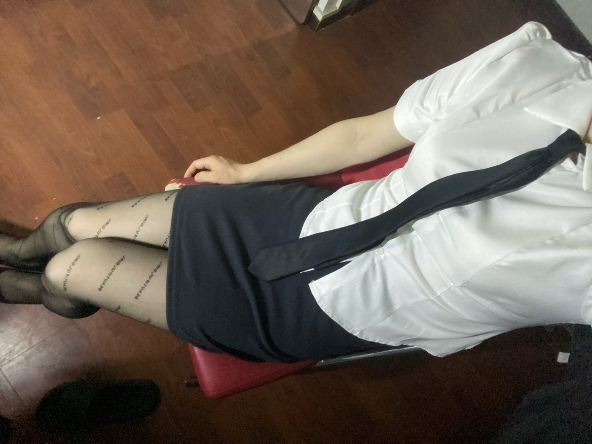 TTII4444's tweet photo. 果然甜妹的尽头是御姐…

#4i https://t.co/v5sCwU5CLt