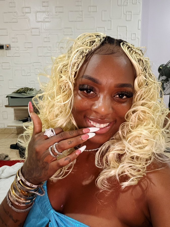 Banice Kiiro 🦋 tweet media