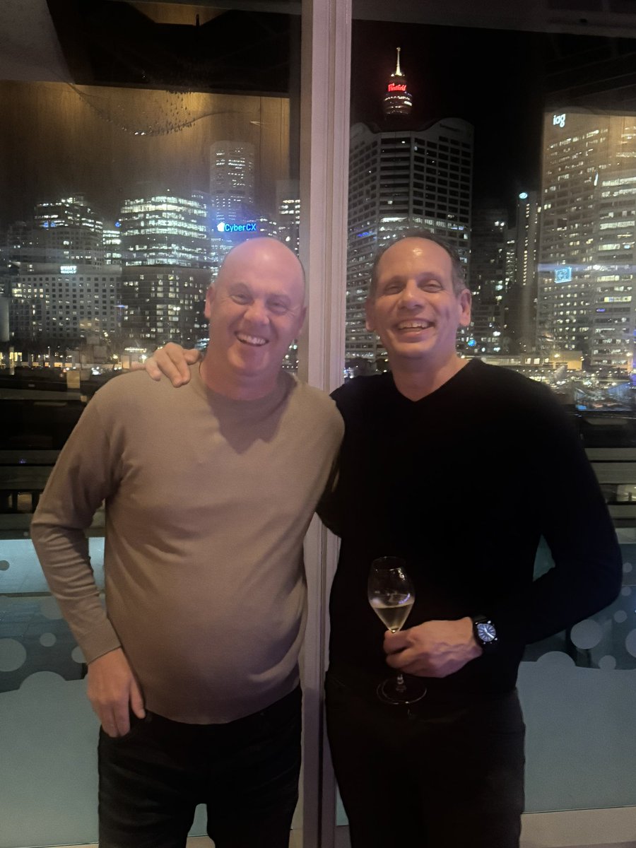 nic_champagne's tweet photo. We had our first #VEXConnect event last night and it was the perfect way to wrap up @EDUtech_AU 🇦🇺
New faces. Old faces. Educators. Partners. Friends.
Truly the best community #VEXRobotics https://t.co/xPZTlB6NgA