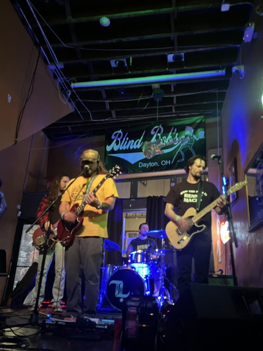 JasonATBASRPod's tweet photo. @DevilDJ32 @MusicManJ70 @TheRecidivists @fuzzdoomrip @Bob_Woodstock @KristiEnigl @HiStickMick @CO_Mountaineer @frankgrocks @NCRinNA @turbokya @TheHookRocks @_KeepRockAlive_ @CirceLouve @TAT2630 @UniqueHiFi Just heard this live tonight. https://t.co/SweAOgY7bq