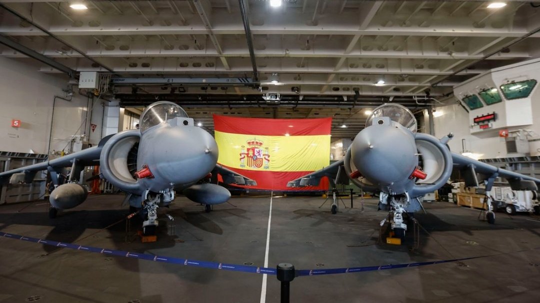 KepaSagardi's tweet photo. Buen artículo de Juanjo repasando la historia de los Harrier en España 🇪🇸
Lo que nos lleva a la pregunta tabú del debate del ala embarcada:
¿Por qué no se han usado nunca en operaciones reales si no han faltado oportunidades de hacerlo cuando 🇮🇹 y 🇬🇧 si que lo han hecho?
1/6🧵⬇️ https://t.co/06C1fBX032