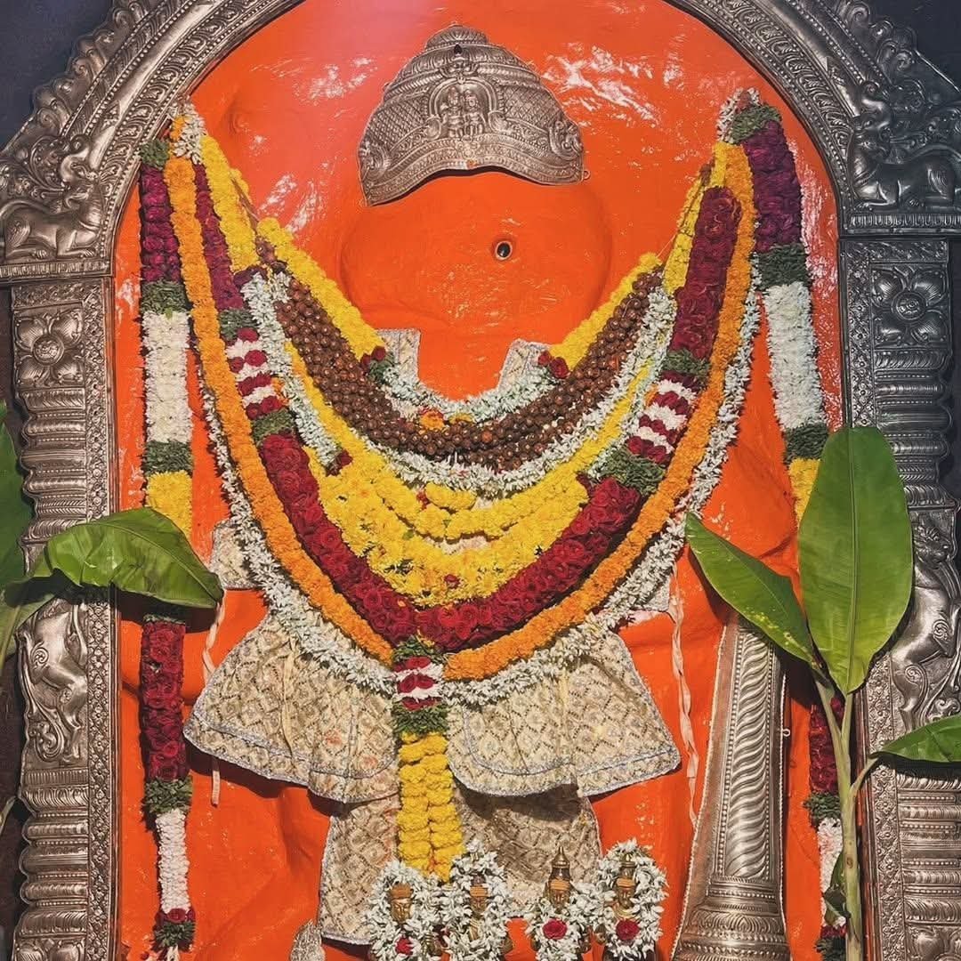 MMSumanth's tweet photo. @ManjuKBye Saffron is only One and that is of Kesarinandana, Hanumanta https://t.co/zZCoiU591J