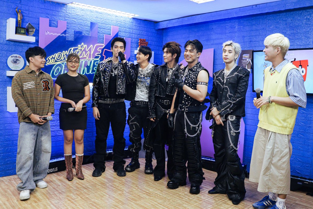 bgyo_ph's tweet photo. Forever grateful to our @itsshowtimena family at sa Madlang Pipol!

Stream, save, and share our newest EP, BGYO ‘On Demand’!
🔗 https://t.co/Z2q23qiqsV 

BGYO ON DEMAND SHOWTIME
#BGYO #BGYO_OnDemandEPLaunch #BGYO_OnDemandEP #ItsShowtime #ShowtimeMasayaJune https://t.co/iBoyIVagYm