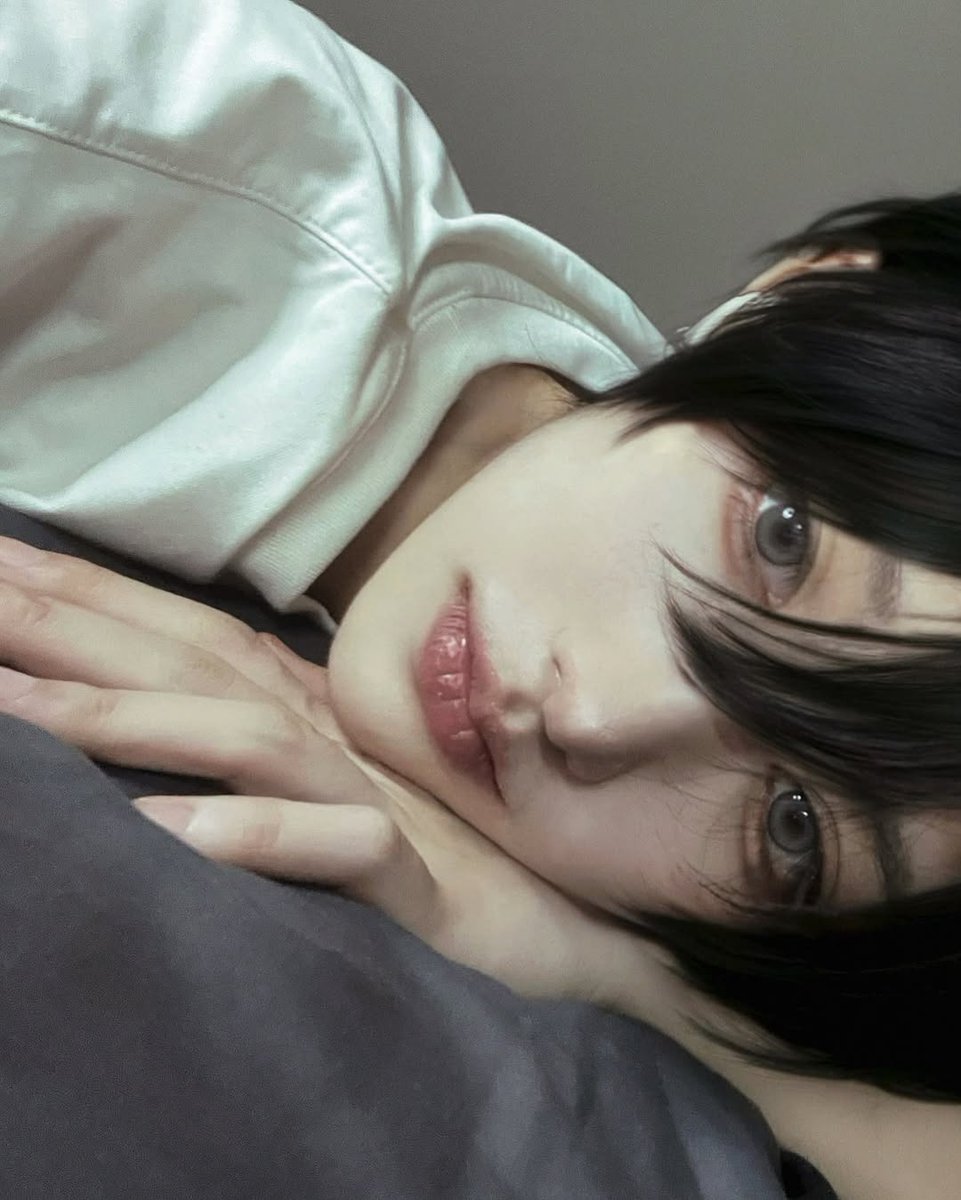 json_ceo's tweet photo. 「やれること全部やる」
これは女性攻略も仕事も、
全部において大切で

全部やる、というのは
「ガムシャラにやる」
ということじゃなくて

勝つための手段は全て試して
試行錯誤した方がよい、ということ

そこが他人が気づかない発見と
勝てる戦略の源泉だから

外見も仕事も
割と共通点はある

だから発信見てる方もどんどん新しいこと
試してみてほしい

こういった理念に共感してくださる方
ぜひ私のことフォローしてほしいね