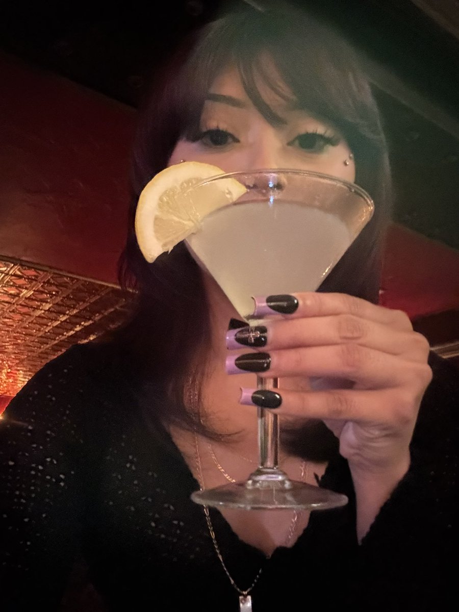 STARFlREE's tweet photo. lemon droppppp https://t.co/fK7hEX1Hwa