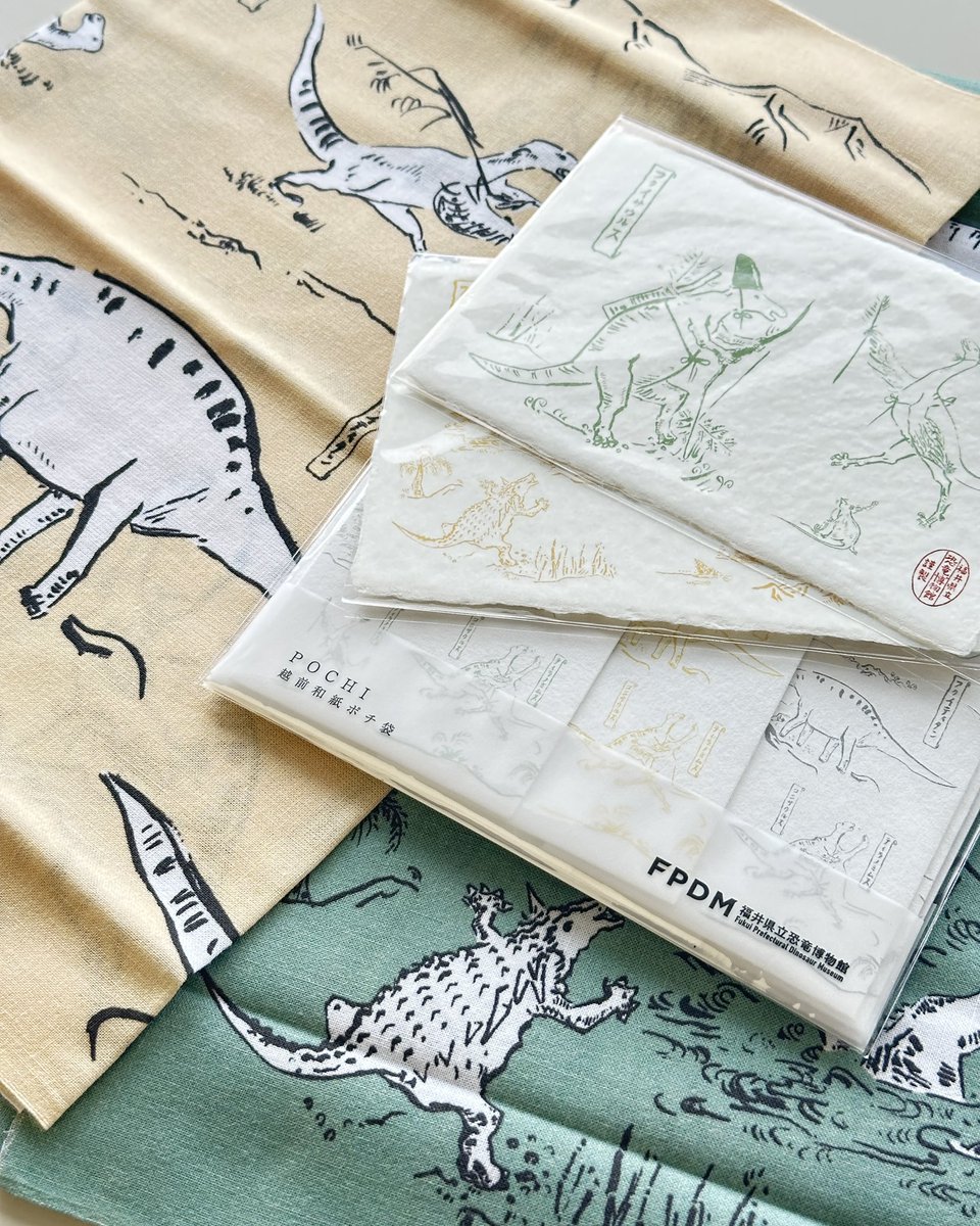 FukuiDinosaurs's tweet photo. \\📢新商品の販売開始✨//

福井で発見された恐竜たちが、鳥獣戯画をモチーフに、イキイキと描かれているFPDM戯画シリーズに、新商品が仲間入り🦖✨

6/6（土）から、当館ミュージアムショップにて販売を開始します❗️ https://t.co/IHIMw3999s
