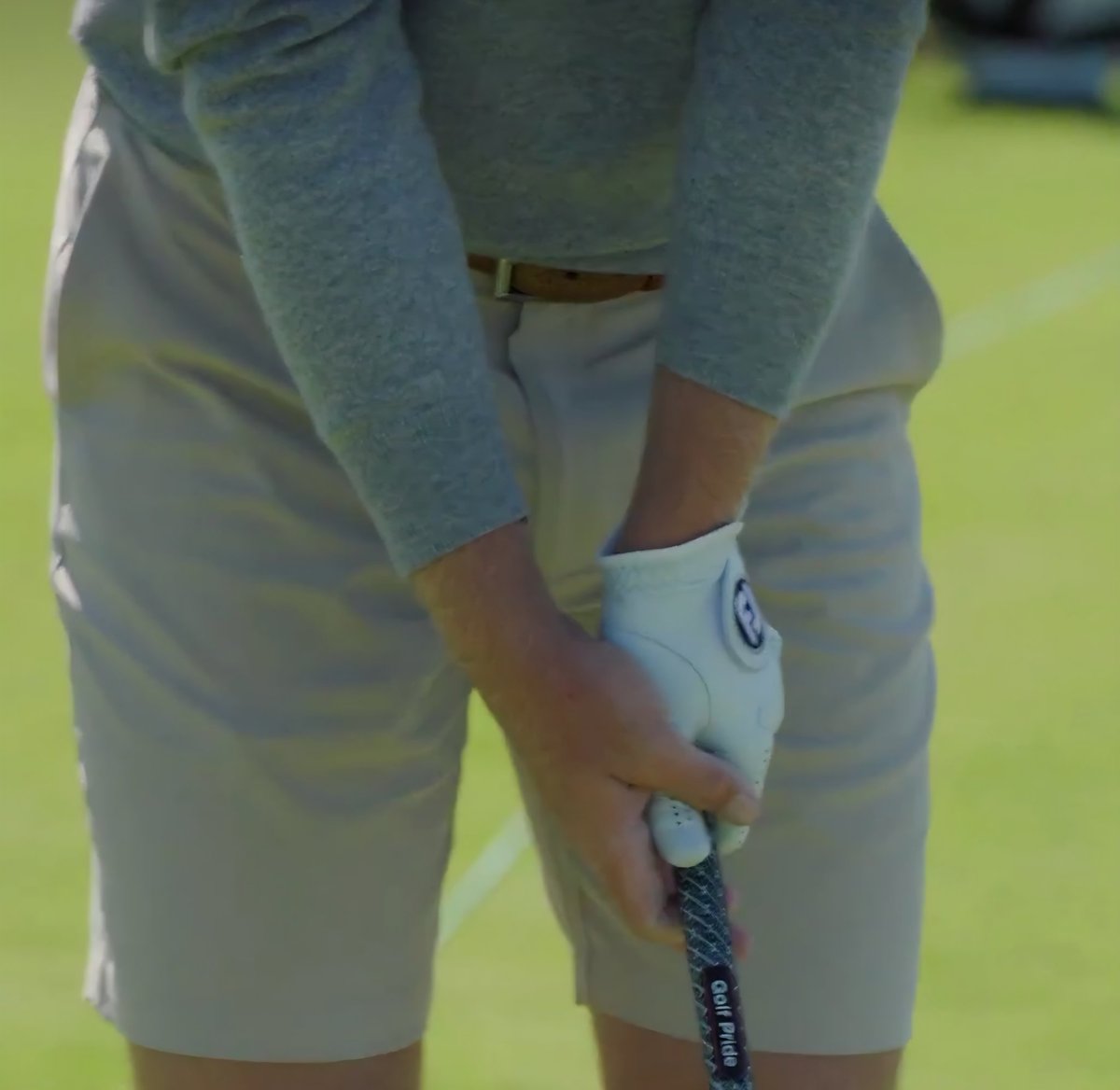 hotdot01's tweet photo. @PGATOUR Go through the whole shtick of his funky swing without any mention of this 'dog's breakfast'. 😂😂 https://t.co/cCYRntWzza