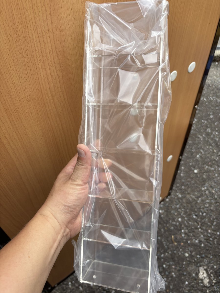 TMF0330's tweet photo. 大阪石フリマでは石のディスプレイにも使えそうなアクリルケースを特価で販売します！
2つ1組でなんと800円！
いくつかあるのでまとめ買いもオススメ😄

 #大阪石フリマ  #石フリマ https://t.co/WzfsauKrUz
