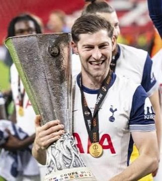 THFCapm's tweet photo. 🚨NEW: 
❌️🏴󠁧󠁢󠁷󠁬󠁳󠁿

Benjamin Thomas Davies will not be the €150 million player that Real Madrid will put in a bid for https://t.co/4GhqOY0H0G