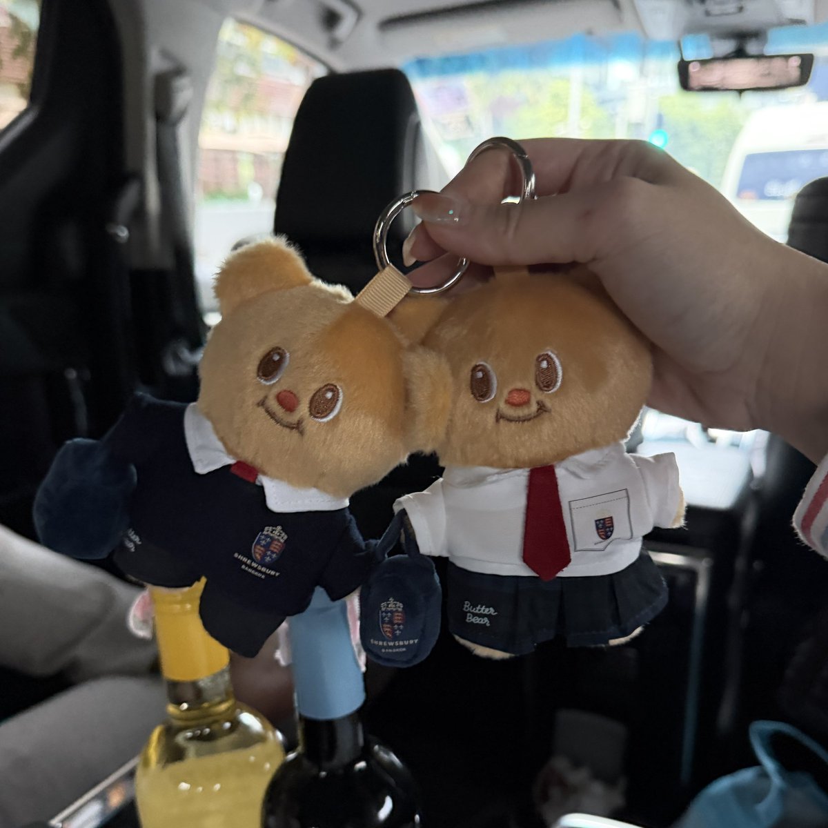corgimami's tweet photo. หลานเห็น หลานถาม “Why Shrewsbury, why not BPS” 😂 Tiger spirit 9 ตัว ที่บ้านยอมไม่ได้ 🐯 https://t.co/PeZDc3KUxm