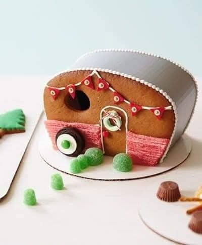 TheEnglishCarav's tweet photo. Today is National Gingerbread Day!

"Run, Run, as fast as you can! You can’t catch me, I’m the Gingerbread Man"

#nationalgingerbreadday #gingerbreadman #gingerbreadcaravan #gingerbread https://t.co/dEIfmUpbfa