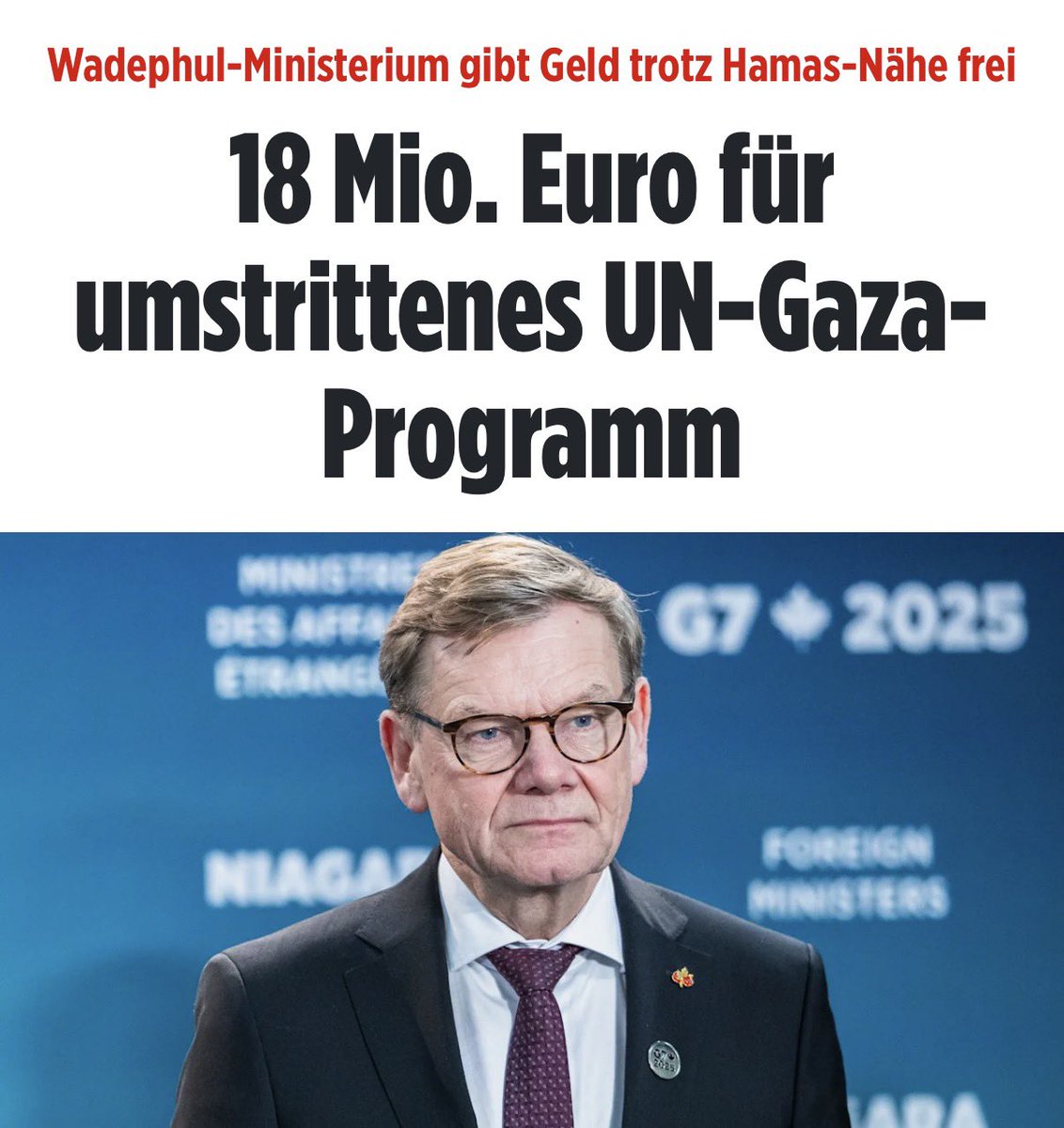 ChHaussmann's tweet photo. @Ine_327 Friedrich #Merz: Plötzlich ist er #Draußenkanzler | @zeitonline  https://t.co/MdJq7DXn5U Das Steueraufkommen ohne #Schuldenbremse als #Außenkanzler weiter weg von Pflege, Rente, Schulen,... hierzulande weg-allokiert, und jetzt diese Undankbarkeit mit dem #Sicherheitsrat 😱 mimimi https://t.co/m2iv7gId4H