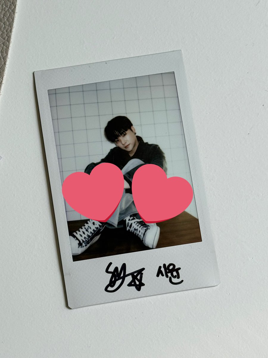 gamja_cholim's tweet photo. 앰퍼샌드원 지호, 시윤, 브라이언 싸인폴라 싸폴 양도합니다
1집 싸폴입니다
가격 제시해서 옵챗 주세요~

https://t.co/U7IyHvHLlZ

#앰퍼샌드원 #최지호 #윤시윤 #브라이언 #싸폴 #싸인폴라 #싸폴양도 https://t.co/LaXmiqrsJ9