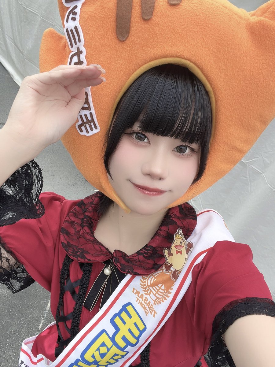 _moe__pp's tweet photo. 久屋大通公園にて手羽先サミットコラボ12
１日目ありがとうございました！！

トップバッターを務めさせていただいた
手羽先調査隊の天空のシラバスです🪽
初日から手羽先調査しに行きました😋🔥美味しい！！

明日は16:45〜17:15でライブ出演🎤
ぜひ遊びに来てね🥰💜 https://t.co/qNP83S2yDO