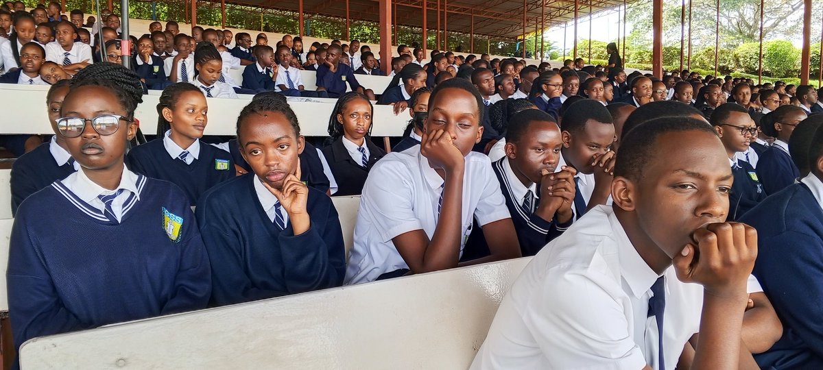 IGISABOTELEVIS1's tweet photo. Kuri uyu wa 05/06/2026 muri Kaminuza yigenga ya Kigali ULK bibutse ku nshuro ya 32 Jenoside yakorewe Abatutsi mu 1994 Igikorwa cyabanjirijwe no Kunamira no gushyira Indabo ku mibiri y'Abatutsi basaga ibihumbi 250 bashyinguwe mu Urwibutso rwa Kigali @ULK_info @Unity_MemoryRw https://t.co/q8ublYkgkc