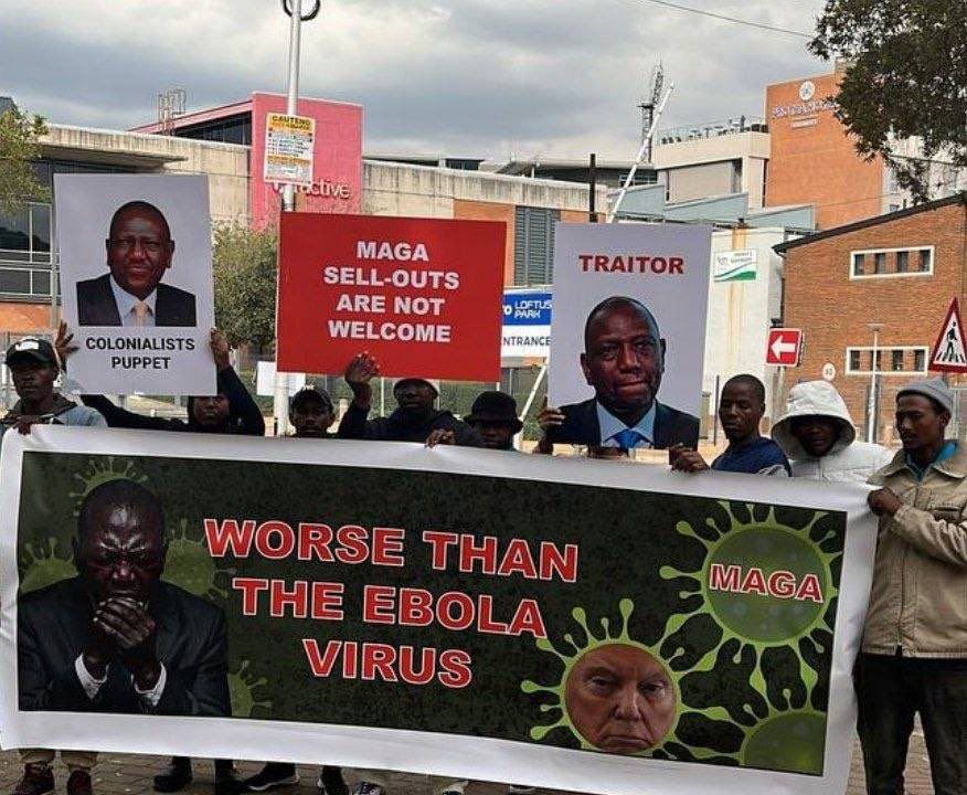 Sheryllisa52263's tweet photo. South African did not disappoint, konde boy is worse that the Ebola virus. https://t.co/mg34PY15iN