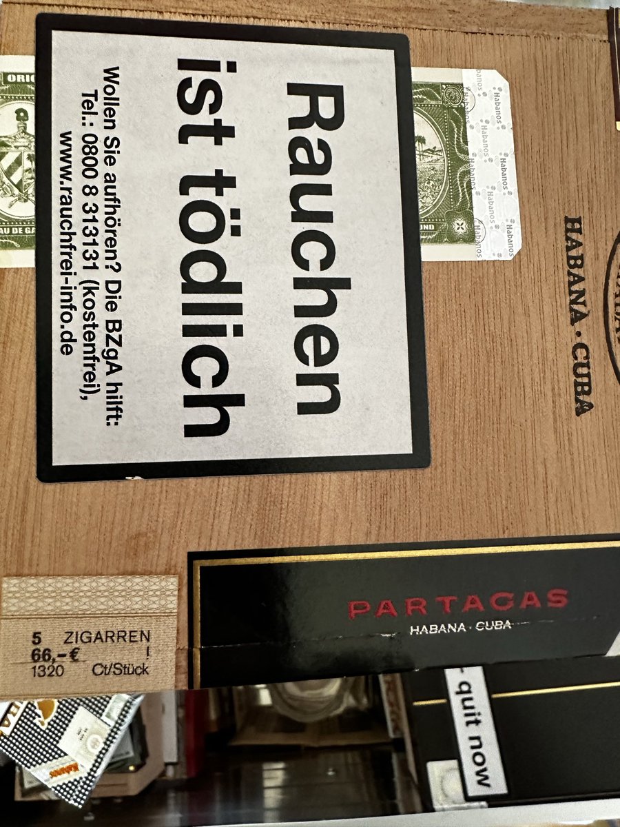 XUltiX's tweet photo. @DividendRising Aber auch bei den im Standart Segment angesiedelten Marken wie Partagas, diese ist von 2018 zu 13,20€ gegen aktuell 26€ haben ordentlich Preissprünge gemacht. https://t.co/P5Tq75CaEU