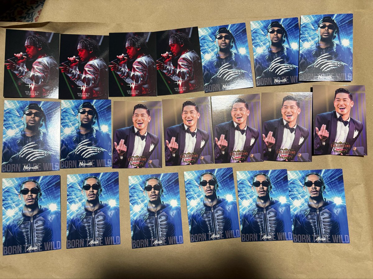 nogu_extribe's tweet photo. #拡散希望
EXILE THE SECOND
"PERFECT YEAR BEST ~Born To Be Wild~" 
マルチストラップ アクスタ フォトカ

譲→ケンチ、TETSUYA、NESMITH、AKIRA
求→SHOKICHI

REASONリリイベ東京２部
SECOND全会場にて交換希望です◡̈！
まとめての方優先させていただきます😣

RP後お気軽にリプお願い致します🙇‍♀️ https://t.co/iZMFnmriQV