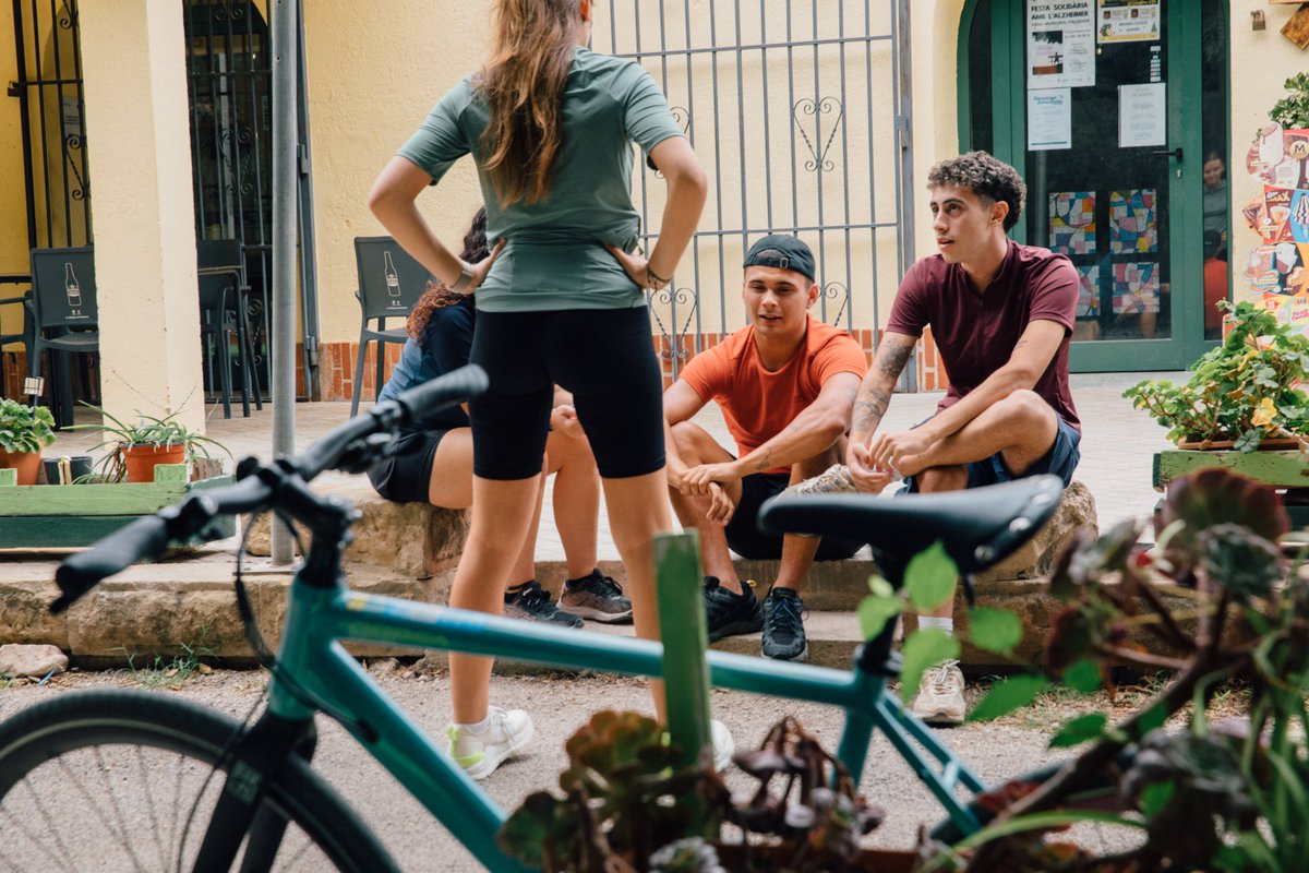 terresebretur's tweet photo. 🚴Sabíeu que, des d'aquest any, la #ViaVerda de la Val de Zafán arriba al Delta de l'Ebre? El Parc Natural és un autèntic paradís del cicloturisme amb gairebé 1.000 quilòmetres de rutes pedalables entre camps d’arròs i platges salvatges.
👉 https://t.co/KgMLEkFNET https://t.co/mwpOqySOGe