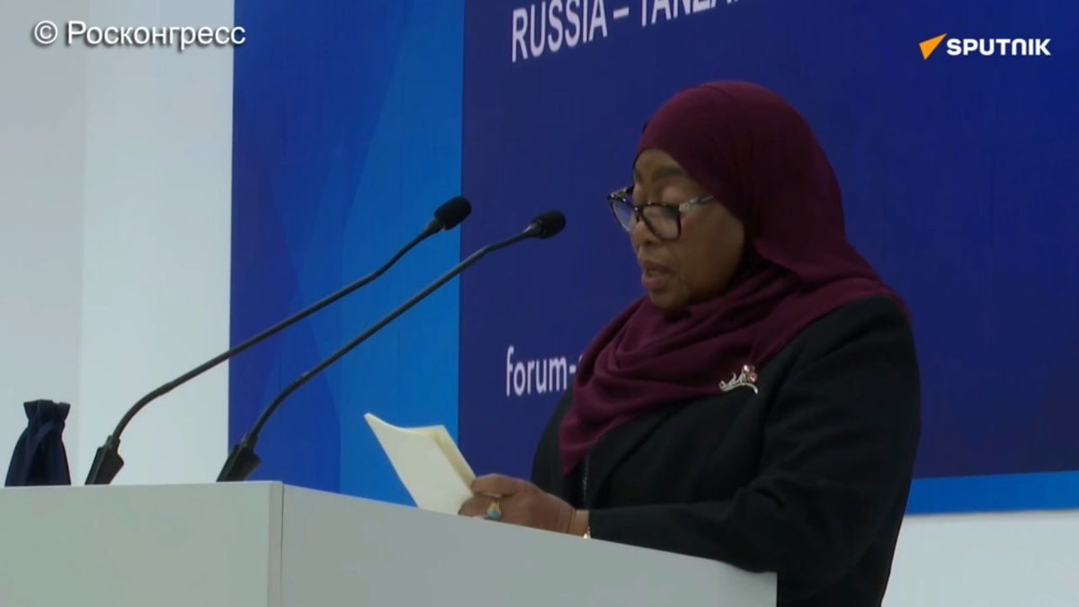 sputnik_swahili's tweet photo. ❗️ Shirika la Rosatom na Serikali ya Tanzania zinajadiliana ujenzi wa kiwanda kidogo cha umeme wa nyuklia nchini humo, kwa mujibu wa Rais Samia. https://t.co/2NNPArtEI5