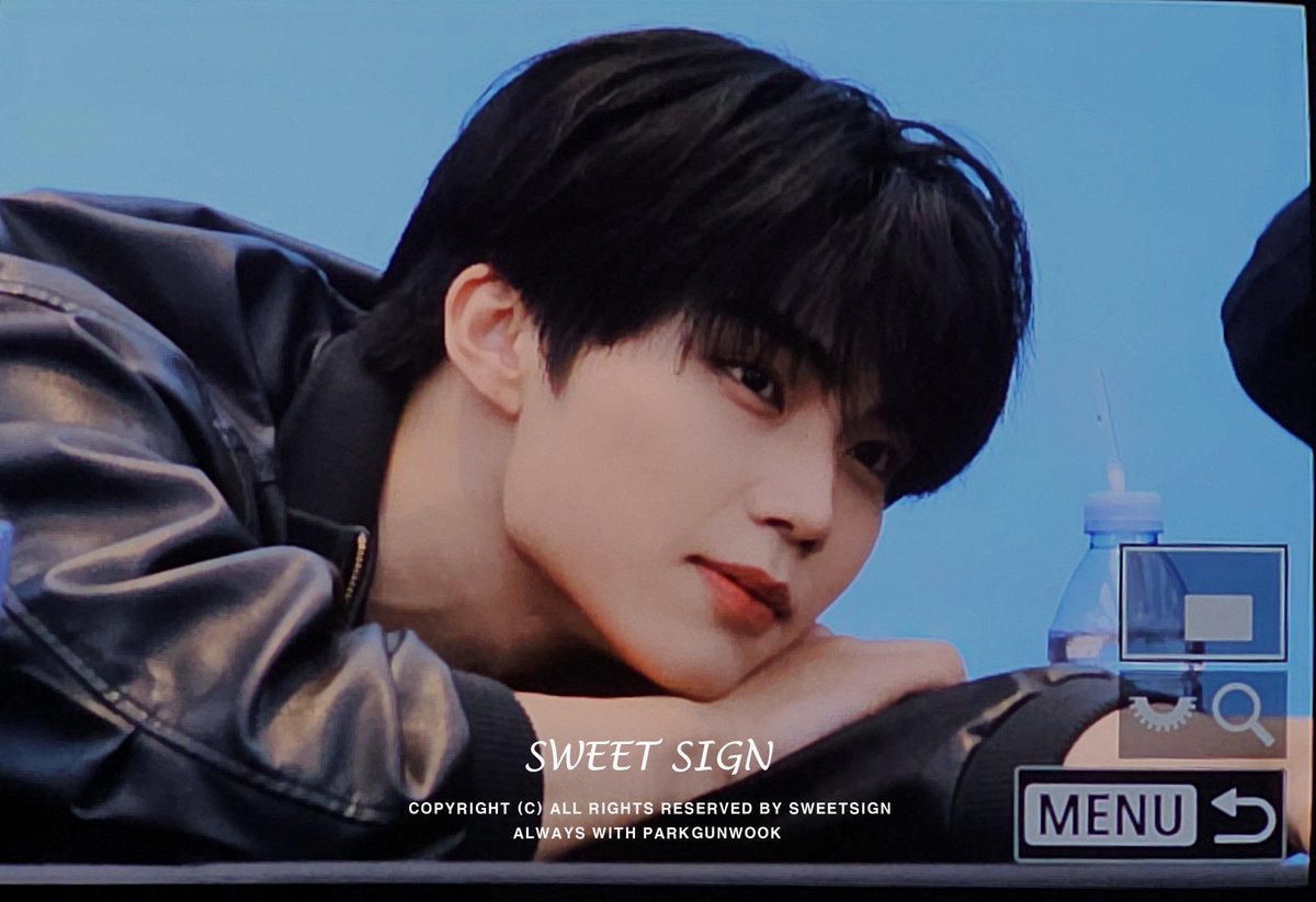 sweetsign0110's tweet photo. 260605 상하이💙

#박건욱 #PARKGUNWOOK #ゴヌク
#제로베이스원 #ZB1 #ZEROBASEONE https://t.co/CSDA60qqpA