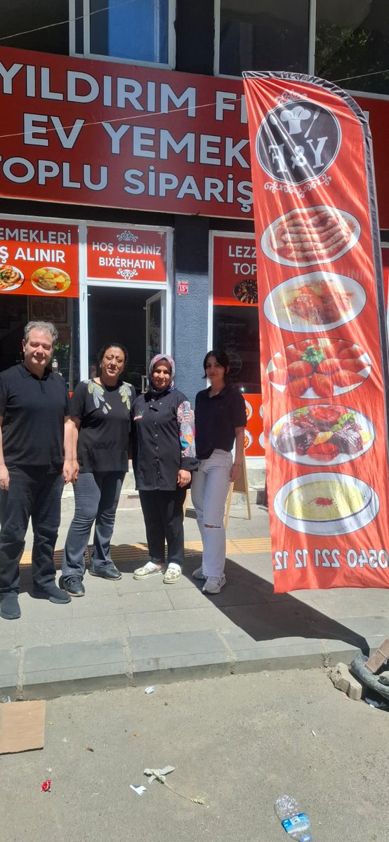 CenapDoc's tweet photo. Diyarbakır'da kadınların işlettiği ev yemeklerinin yapıldığı güzel fiyatı  uygun bir aşxane...
Fermo...
#diyarbakır #amed #kadınemeği https://t.co/3OIGllq6OU