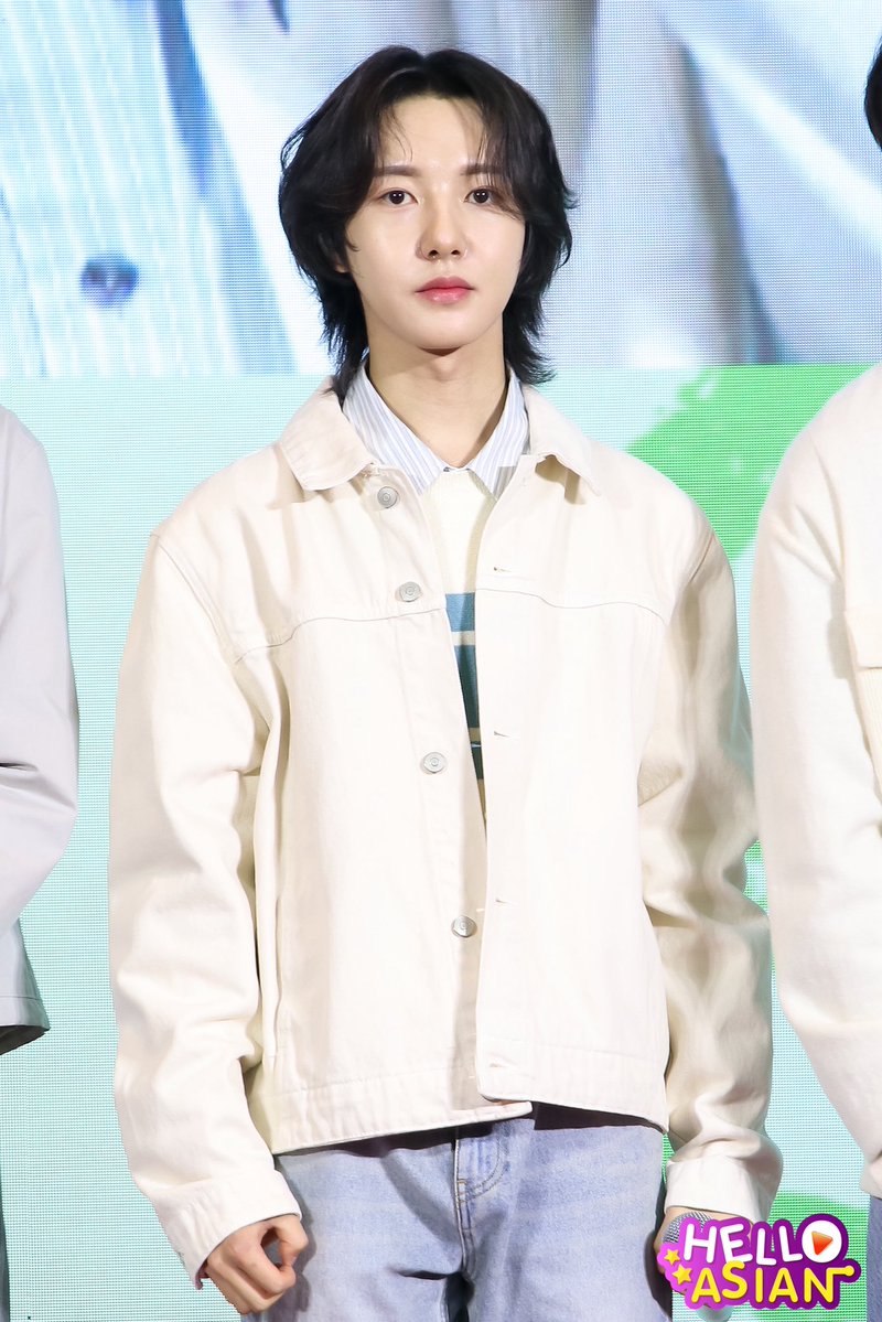 Hello_asian's tweet photo. “RENJUN (เหรินจวิ้น)” SISOD LOVE &amp; DREAM MISSION PRESS CONFERENCE

#SISODLOVEANDDREAMMISSION #SISODRicemilkxNCTDREAM
#NCTDREAM #엔시티드림 #renjun #런쥔
#SISOD #รักมั้ยRicemilk #นมข้าวสีสด https://t.co/xxE3StlDHo