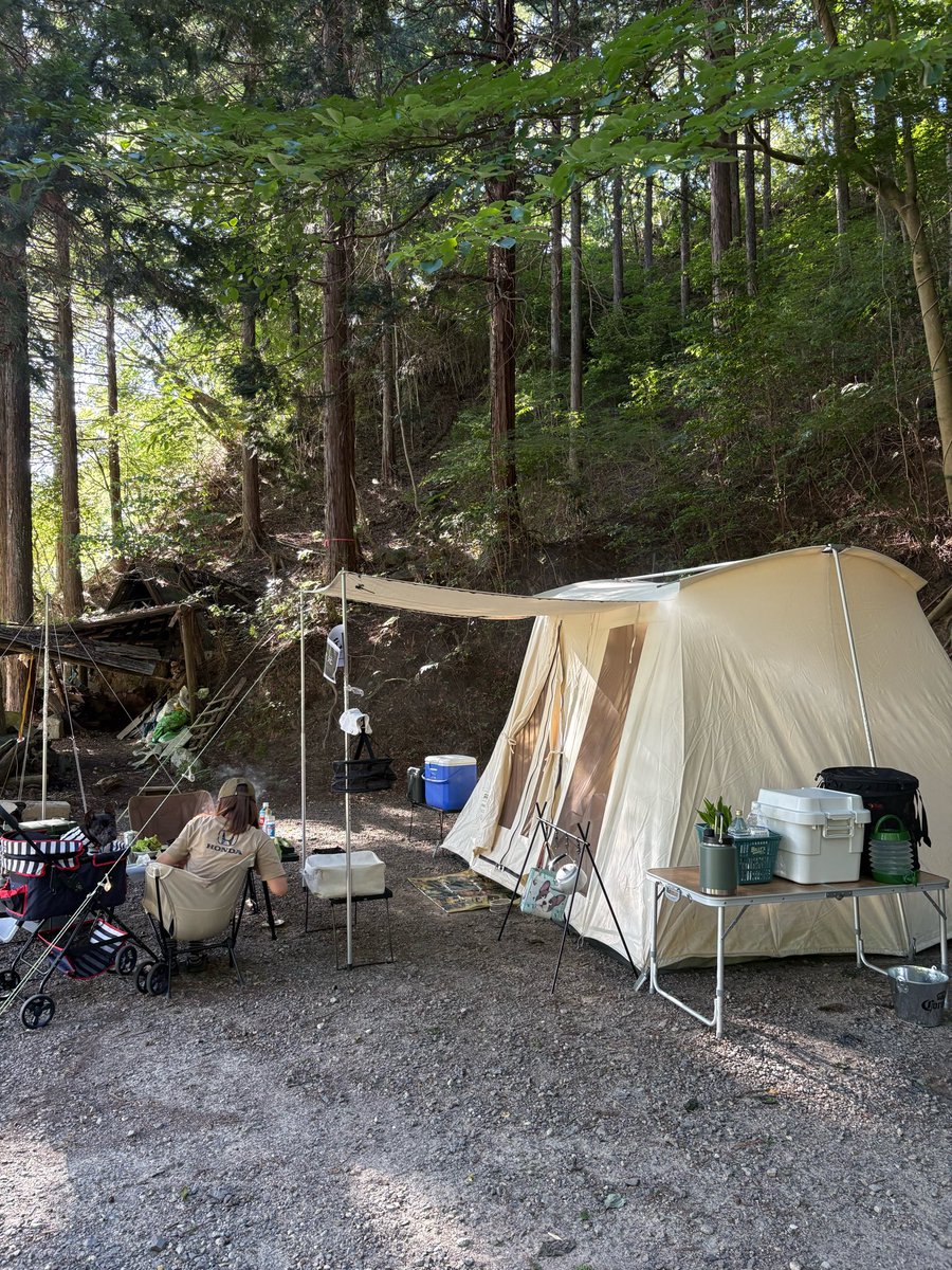 Taka358Nbox's tweet photo. 先週、��日で三河湖キャンプ行って来ました⛺️
キャンプサイトから三河湖ステージスタート前、勝田貴元さんの応援して来ましたよ👍　SS16ー1位おめでとう👍
目の前で停止スタート練習しびれました！ https://t.co/jhP6erNJCj