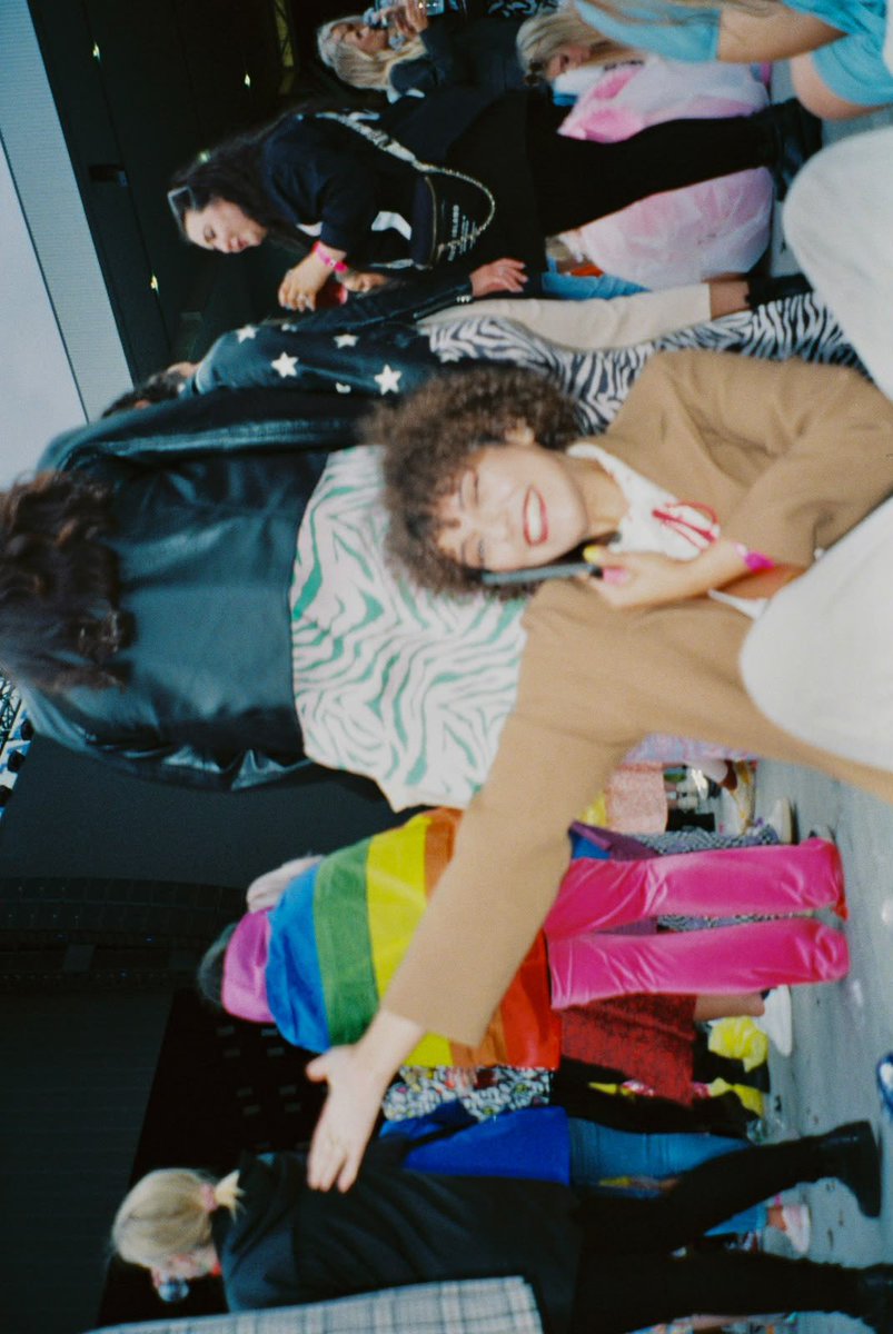 vodkharoId's tweet photo. hello @HSHQ let me be the photographer for tonight please this is gonna be my 9th show out of 21 and i’ll be in circle pod with my friends🥹💃🏻💗 https://t.co/ajktmR3CpH