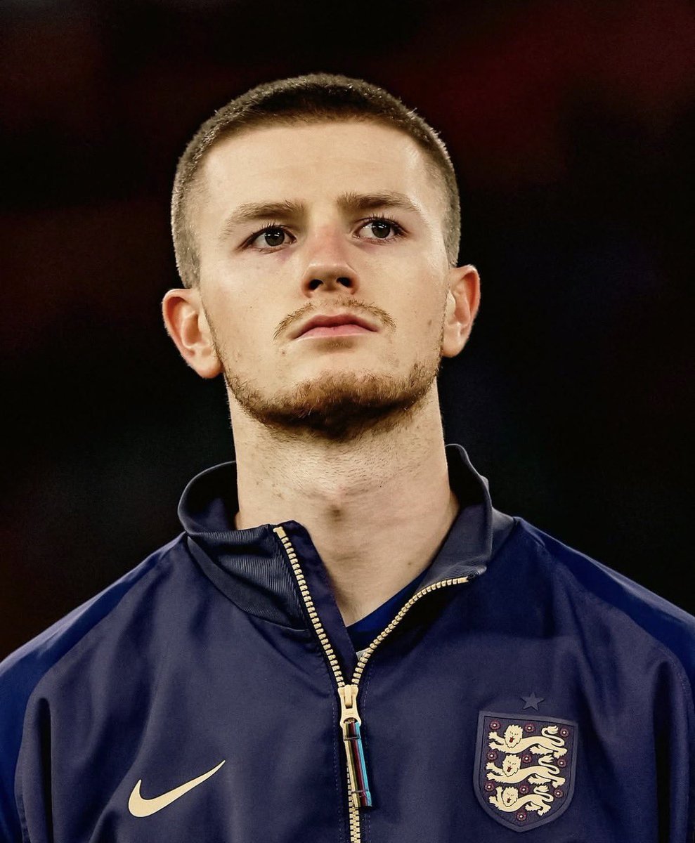 TruebluesIndo's tweet photo. Chelsea berupaya mendatangkan pemain pengalaman untuk mendampingi Moises Caicedo. Enzo Fernandez mungkin akan hengkang, jika Real Madrid atau klub lain bersedia mengeluarkan biaya sebesar £120 juta pada musim panas ini. Adam Wharton dari Crystal Palace, yang sudah lama menjadi incaran klub kembali menjadi bahan pertimbangan, namun Chelsea akan menghadapi persaingan ketat untuk mendapatkan tanda tangan gelandang asal Inggris tersebut. #CFC 

[@BobbyVincentFL]