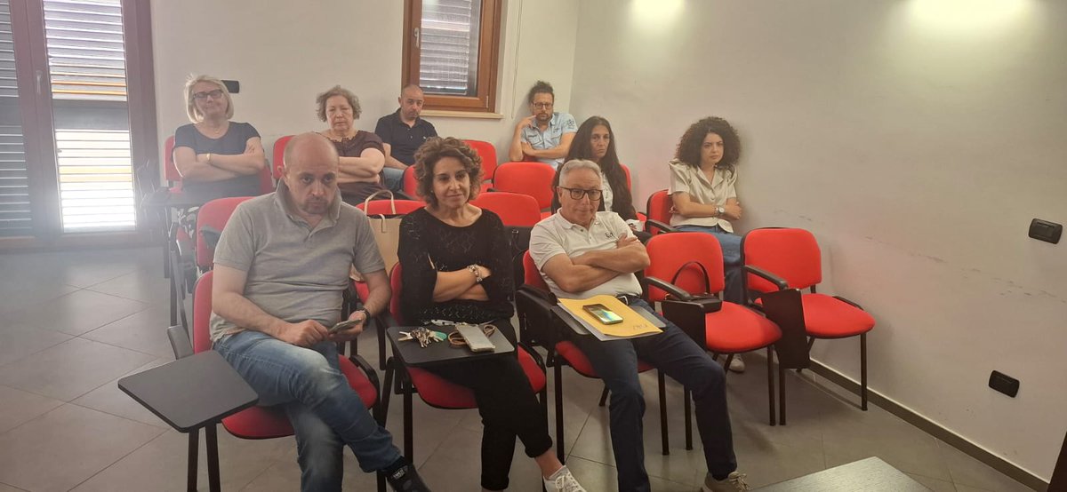 CISLAbruzzoMoli's tweet photo. 📣Continuità Associativa #InasCisl Molise e #FELSACISL
👥"️Un momento di confronto e condivisione con gli operatori per rafforzare le sinergie tra Patronato e Federazione, valorizzando la presa in carico delle persone e l'accompagnamento dei lavoratori nelle diverse fasi https://t.co/NTVnYsSUkU