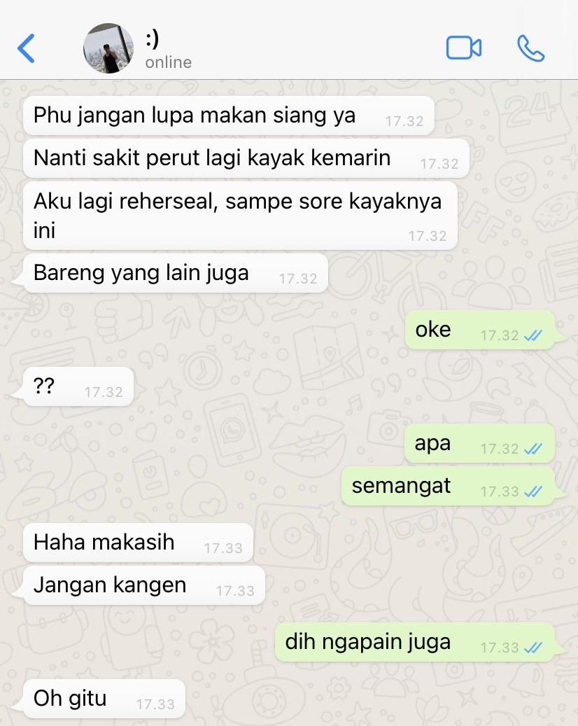 aurellisse's tweet photo. #pondphuwin (au) omongan phuwin kalo lagi ldr sama pacar besarnya

pas siang                vs            pas malem https://t.co/WWnYN00PLn