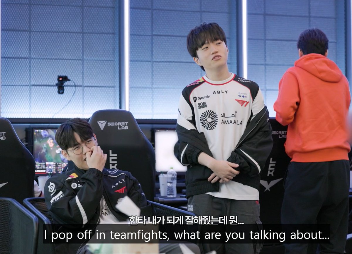 doranyang's tweet photo. 🐶: i though gnar was annie so that's why...
🐯: woah... no wonder the team fight felt rough

🐶: i pop off in team fights, what are you talking about (💅)
🐶: if i was the enemy, 🐯's xin zhao would've insta-died without ult. one-tap. https://t.co/ns323F8TdO