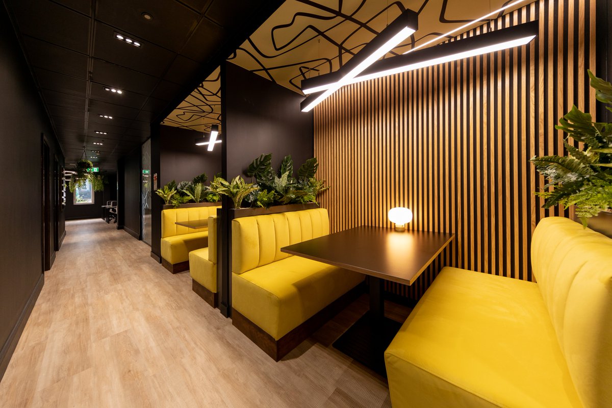 Synergy_Lights's tweet photo. From workplace projects to hospitality environments, lighting helps define how a space feels and functions. 

https://t.co/FteXmUOVB8

#LightingDesign #HospitalityDesign #WorkplaceDesign https://t.co/50begGWQOs