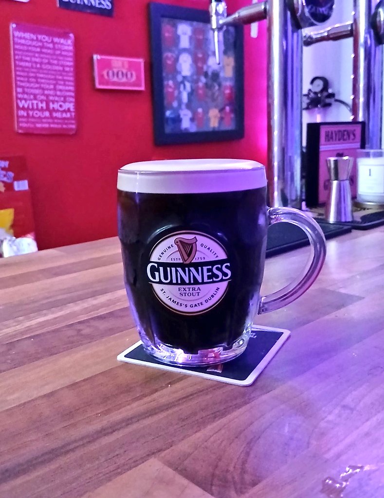 PintsBeauty's tweet photo. Who's submitted the best #PintOfTheWeek ? 

It's live on Instagram guys!! Good luck to the 4 finalists and get voting over on our Instagram stories NOW! 🍻

@AdamL1ndlyy___
@TruanTaylor
@hayden_ian
@ShticksAndStews

Good luck! 🍻

Powered by our partners @octoplay_real https://t.co/zw47GaZS5s