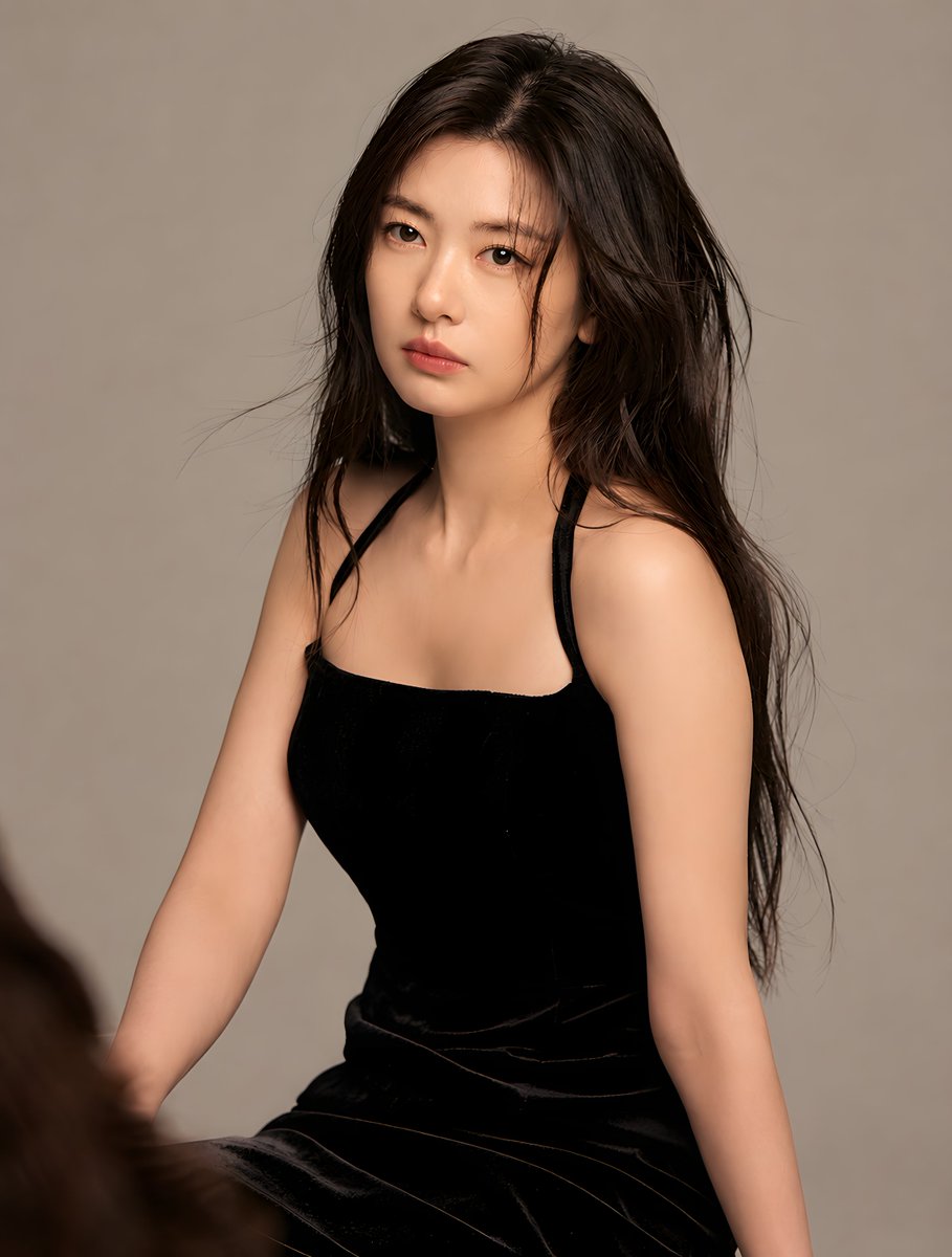 KchitoInteract's tweet photo. #JungSoMin HQ https://t.co/ipBkRhOgR5