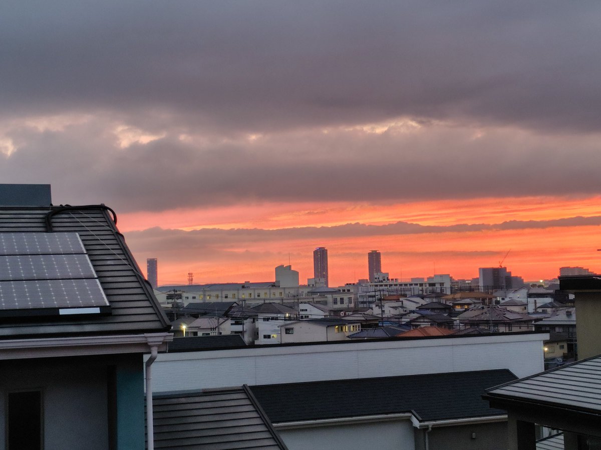 TelephonyLive's tweet photo. 焼けてるな🌇
明日はいい日になるかな。
1日練習だけど🤣 https://t.co/6lazr88XRq