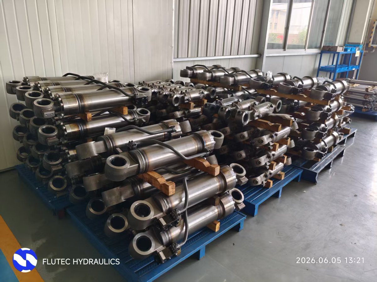 FlutecHyd's tweet photo. Batch of hydraulic cylinders ready to deliver https://t.co/E2F4JUa5eS