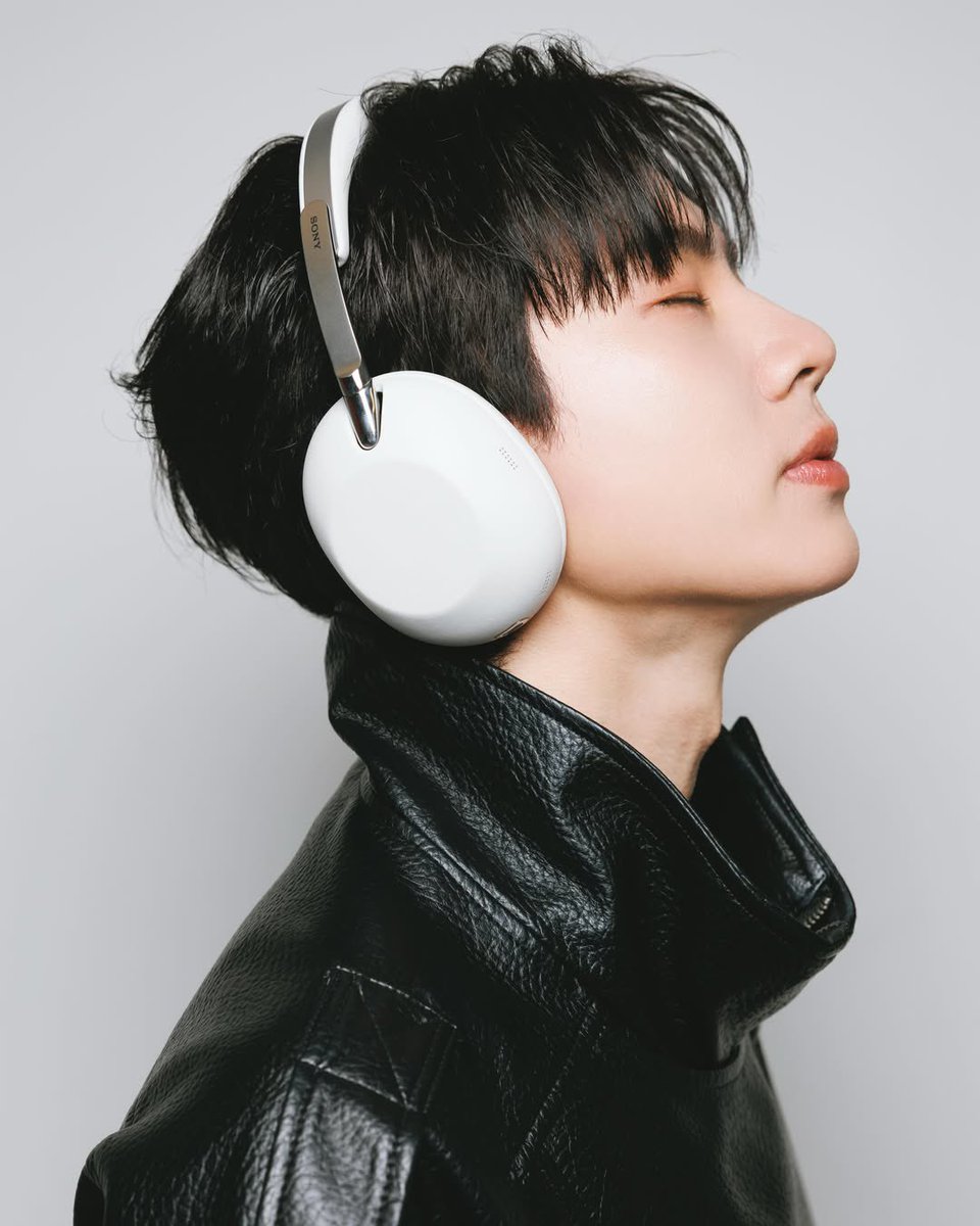 ttumcials's tweet photo. i highkey need to kiss him!!!

#1000XTHECOLLEXION #MasterTheArtOfListening
#ออฟจุมพล https://t.co/vek6gLDcGu