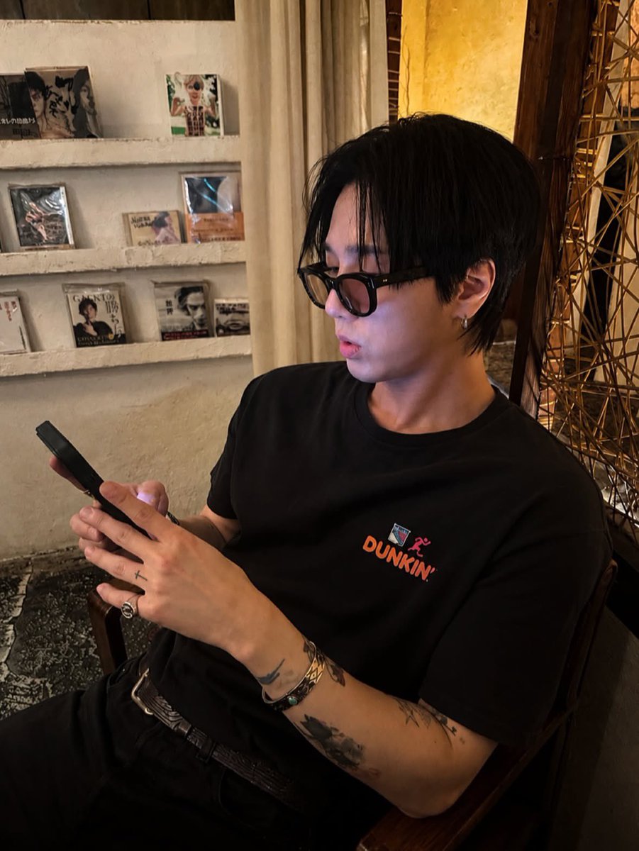 Ru00824's tweet photo. #Yesung IG 260605 https://t.co/tpWGfvSRO8