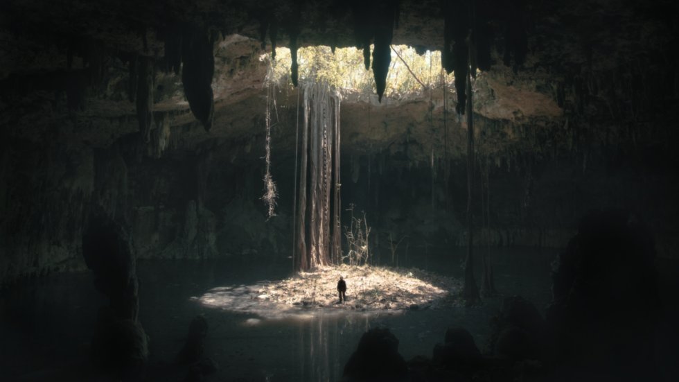 TheFilmStage's tweet photo. The Sandra Hüller-narrated #Underland, opening in theaters today, takes a compelling if straightforward excavation into the depths of our planet.

Read @jpraup's review: https://t.co/bN8kgu5jYS https://t.co/hvlHRu4Osi