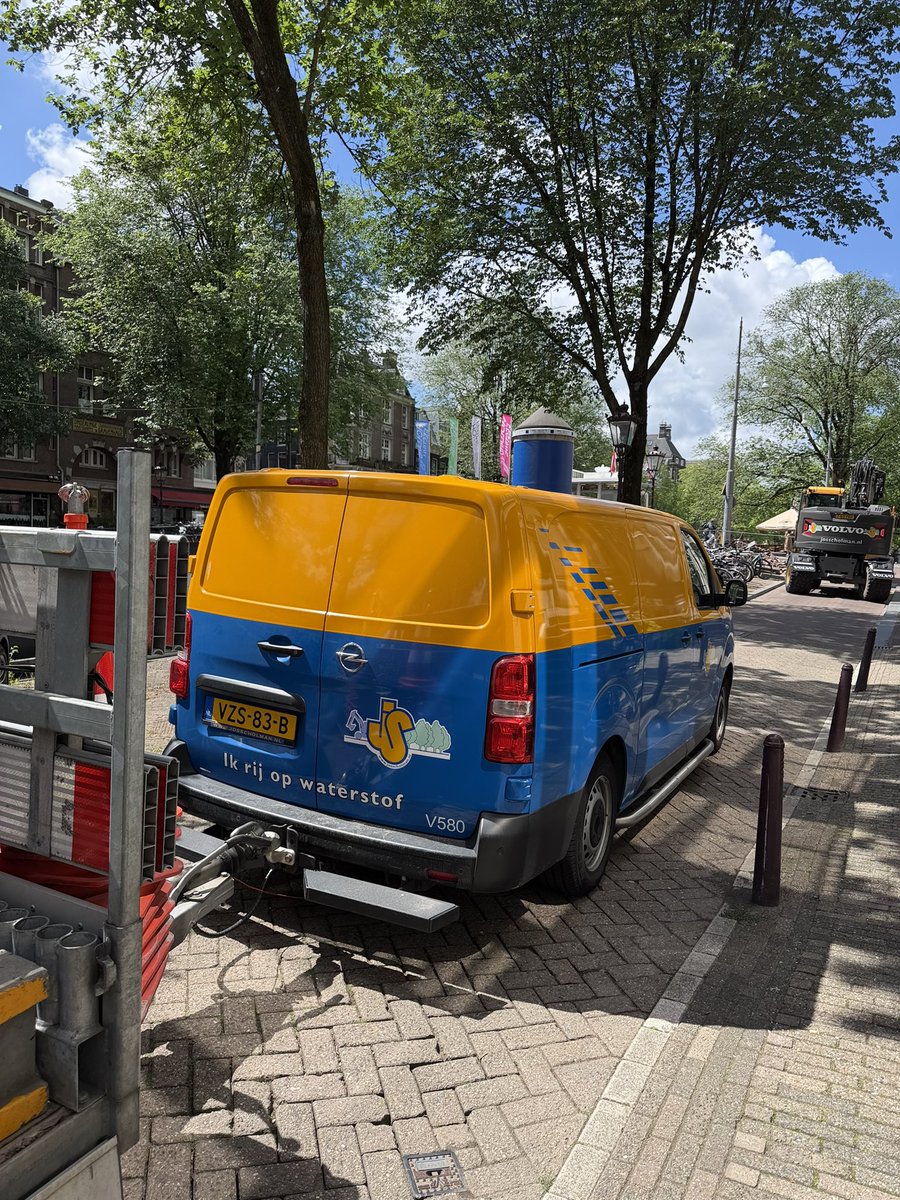 electricfelix's tweet photo. Honderveertigduizendeuro (€140000)
#foolcell https://t.co/zFVy95gNUC
