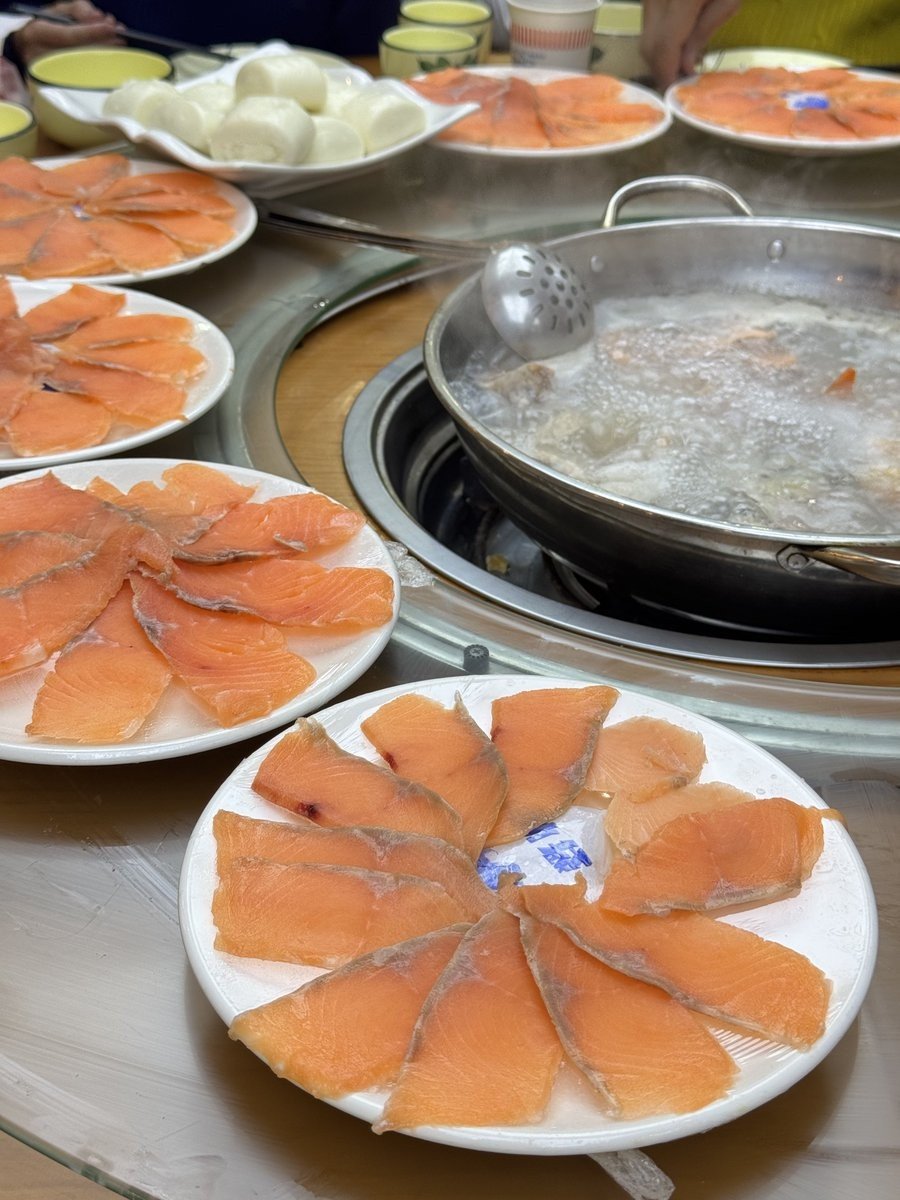 กำลังฝึกเป็นช่างสัก tweet media