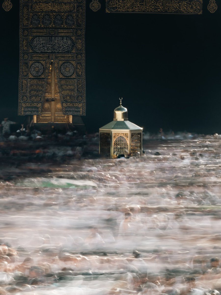 i__s2ud's tweet photo. صلى اللهُ عليه وعلى آلهِ وصحبهِ ، صلاةً لا ينقطعُ مددُها ، ولا ينتهي مَدُها ، ما ذَكَرَهُ الذاكرون ، وغَفَلَ عن ذِكرِهِ الغافلون . https://t.co/fDaWquEdIz