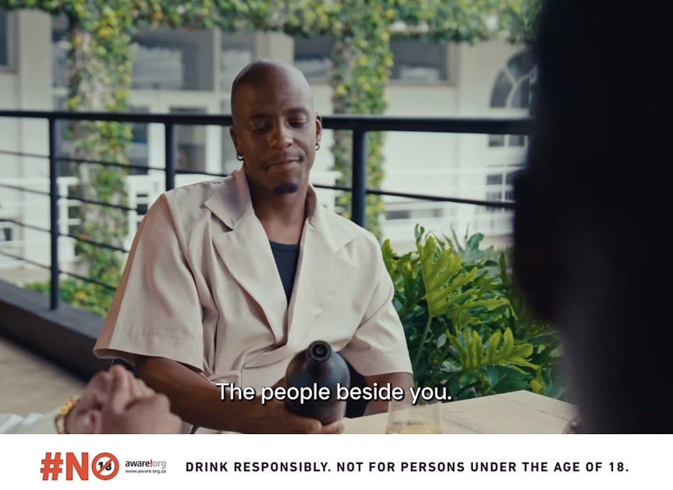 kidotsoenyane's tweet photo. Fridays are for Grandeur let's have fun 

GRANDEUR FRIDAY WITH MMELI ADVOCATES SIPS GRANDEURGIN 
BUY GRANDEURGIN 
#MmeliKhumalo 
#GrandeurGinxMmeli https://t.co/ApdqmKqrbk