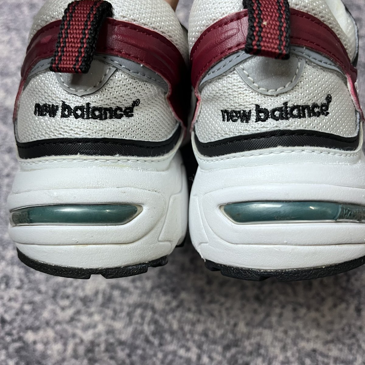 bxe_88's tweet photo. 🍆 New Balance แท้
Sz.36/22cm
ราคา 299฿ ส่งฟรี 
จิ๋วว สวยมาก สีสวย สภาพดี ซอฟเดิม พื้นเต็ม 

#รองเท้ามือสองของแท้ #รองเท้ามือสอง #รองเท้าของแท้ #รองเท้าผ้าใบ #ส่งต่อรองเท้า #ส่งต่อ https://t.co/JgUfrmtCwz